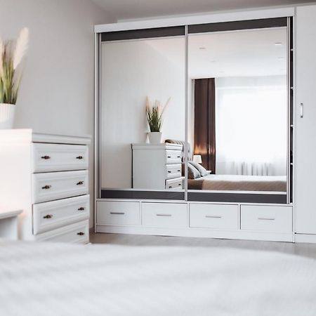Luxury Apartments In City Center, Siauliai Kültér fotó